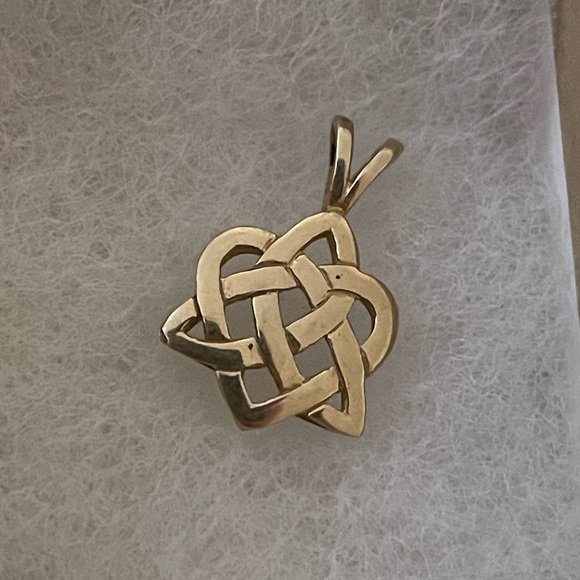 💛HP💛Vintage 14k Gold Celtic pendant - Picture 8 of 11